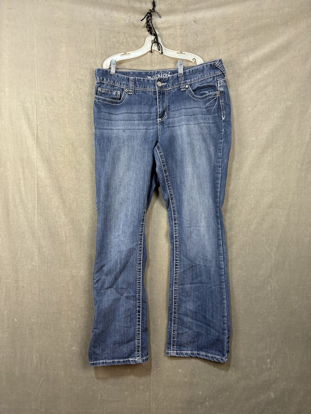 Maurices Jeans Bootcut Blue Medium Wash Size 14 Pre-Owned Contrast Stitching